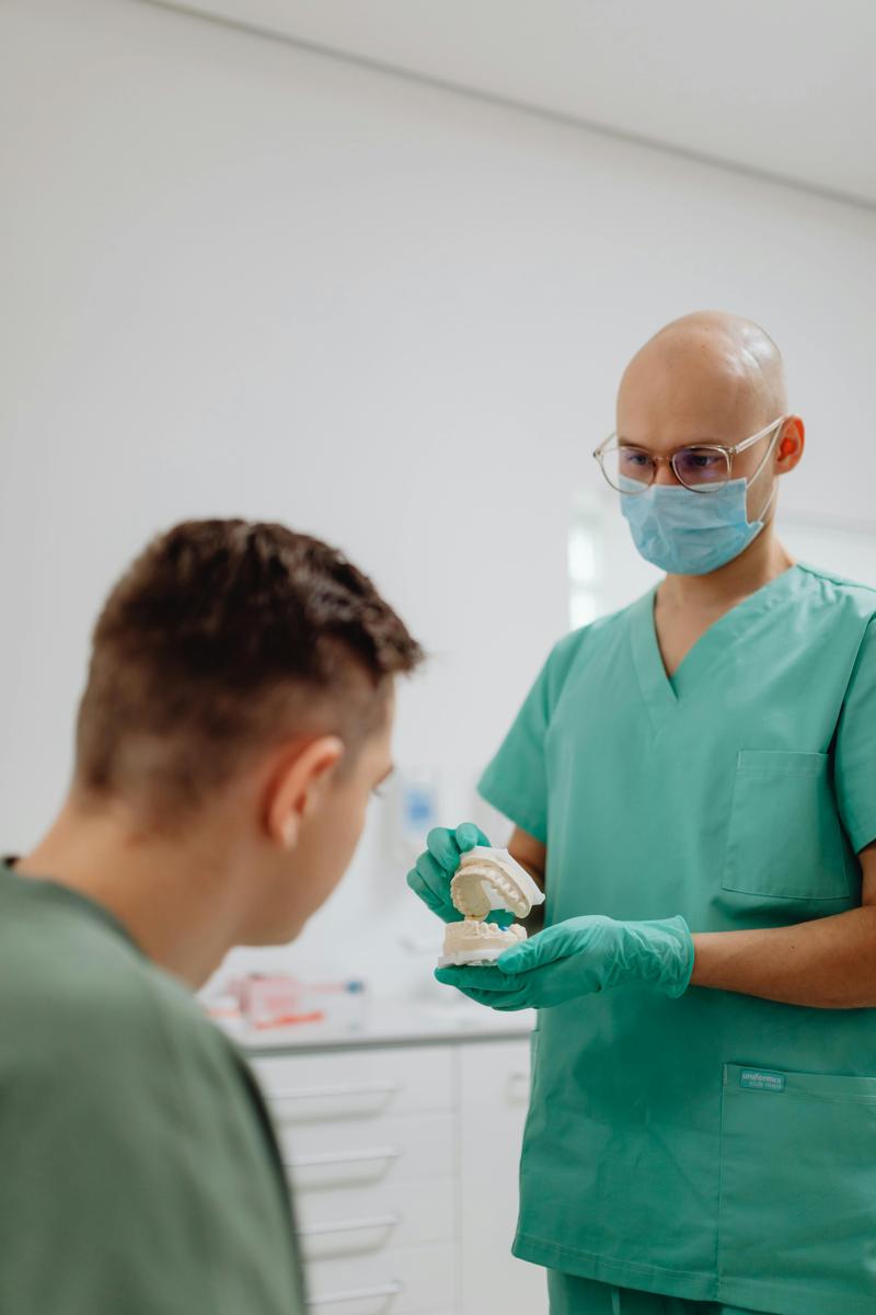 Dental checkup-4fdd3f94e4cc45039d265305dd5351e3.jpg Dental checkup